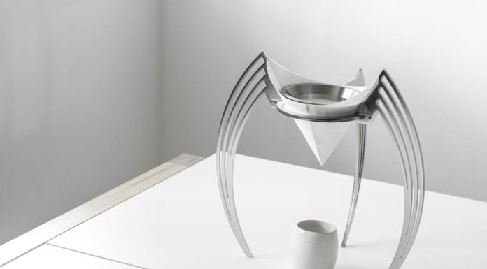 Zachwycający zaparzacz do kawy z całkowicie otwartym filtrem