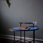 3. niebieski stolik