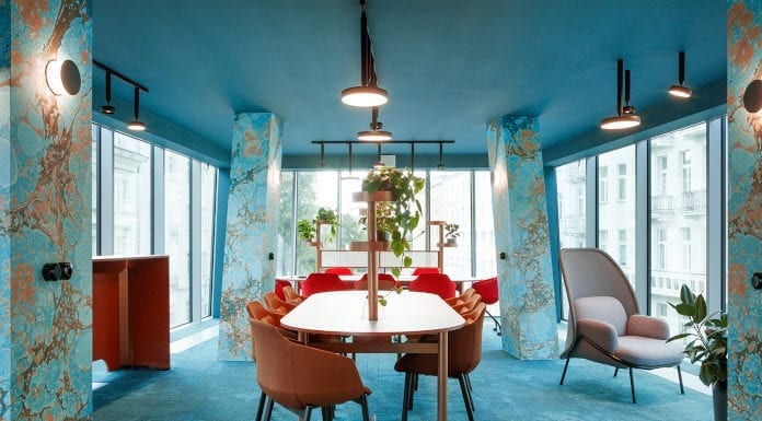 Beza Projekt inspiracje najlepsi polscy projektanci błękit turkus biuro stół krzesła lapma rośliny
