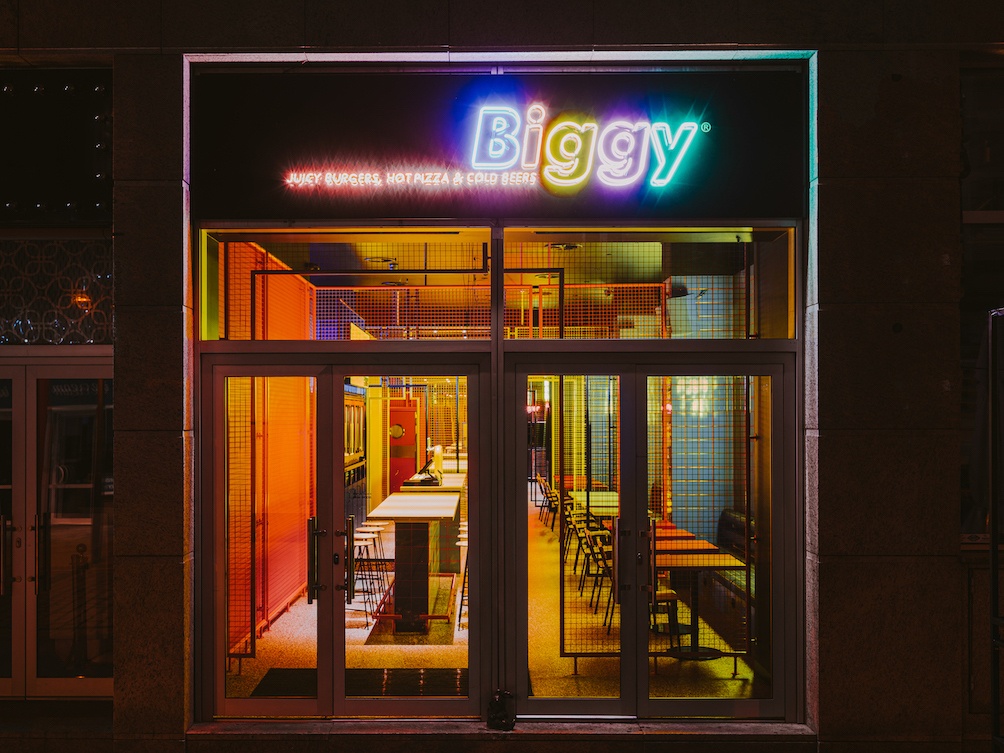 restauracja-biggy-wrodław-neon