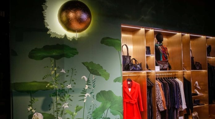 Bogate wnętrza luksusowego butiku w Warszawie!