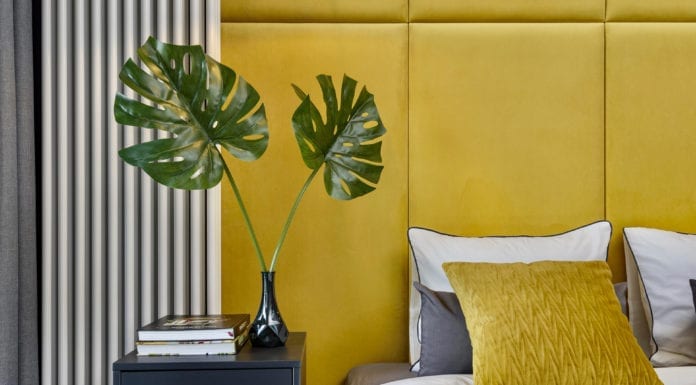 Panele tapicerowane zamiast zagłówka w sypialni